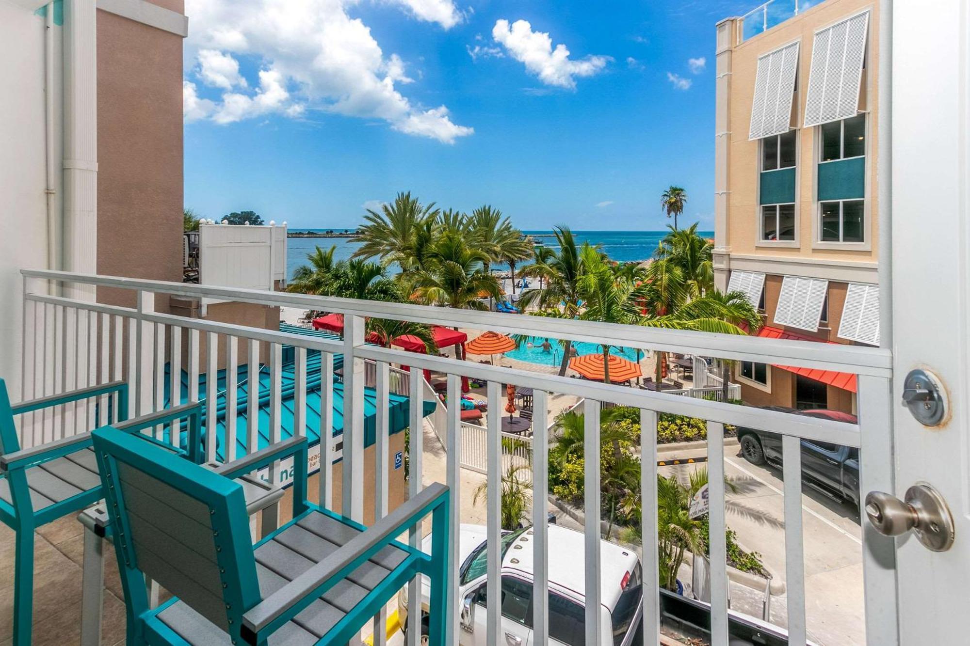 Winter The Dolphin'S Beach Club, Ascend Hotel Collection クリアウォーター・ビーチ エクステリア 写真